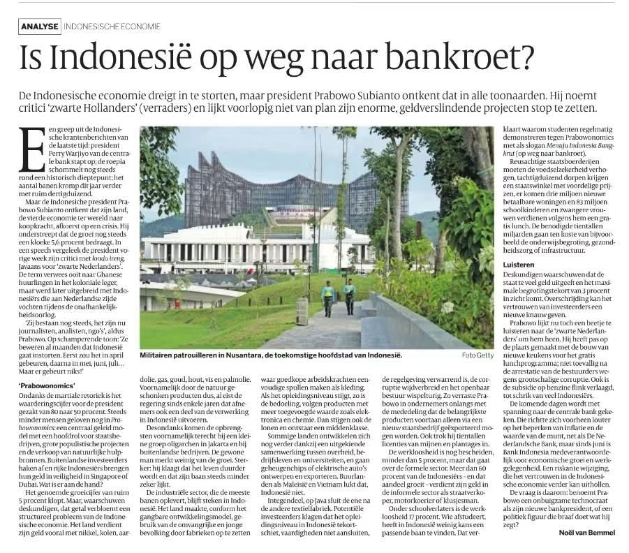 Artikel analisis ekonomi De Volkskrant berjudul 'Is Indonesië op weg naar bankroet?'